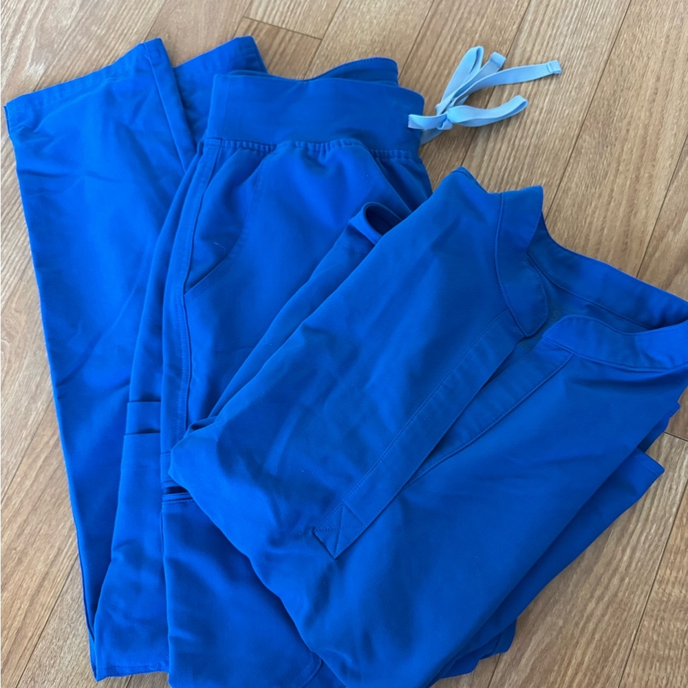 Figs women’s blue scrub set